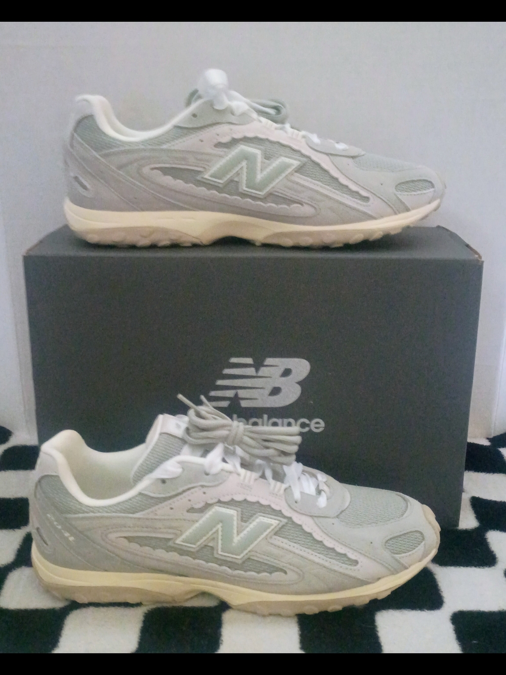 New Balance 204L "Grey White" Premium Lifestyle Sneakers. 11M